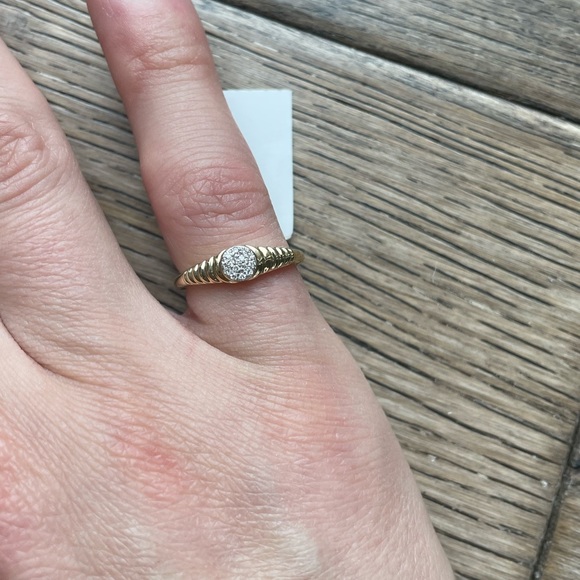 Stone and Strand 10K Solid yellow gold Pave Coin Pinky Signet Size 3 - Picture 10 of 15